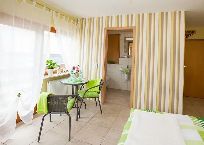 Casa de hóspedes Zur Dorfschaenke Hausen (Birkenfeld)